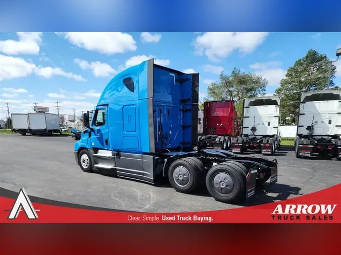2023 FREIGHTLINER CA126
