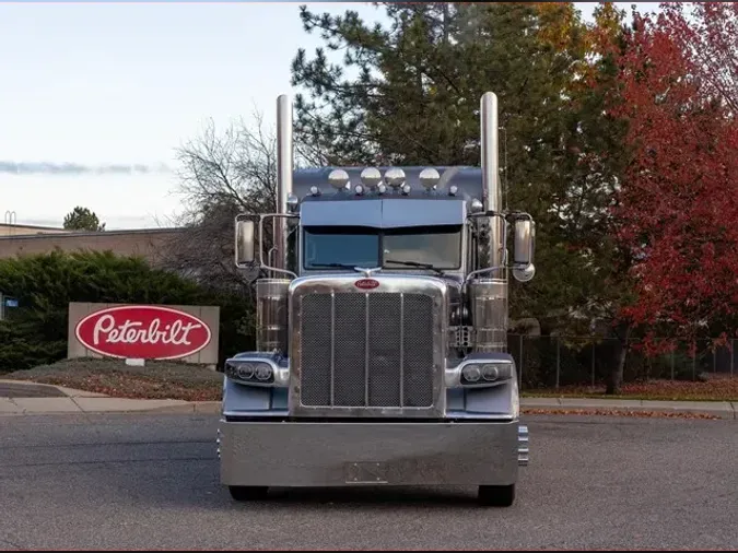 2022 PETERBILT 389