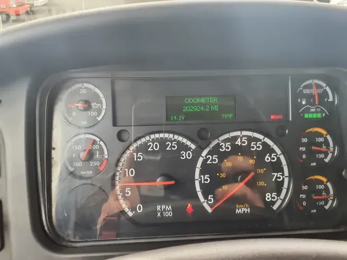 2019 FREIGHTLINER M2 106