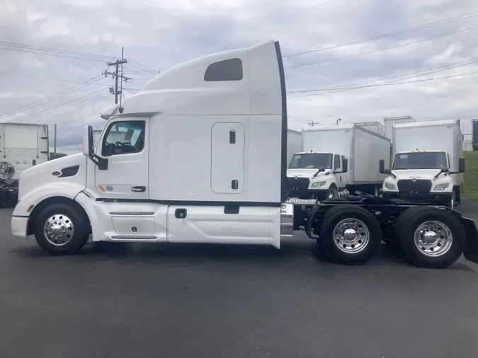 2022 Peterbilt 579