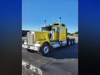 2016 Kenworth W900