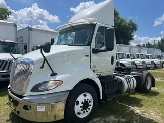 2019 NAVISTAR INTERNATIONAL RH613 DAYCAB S/A