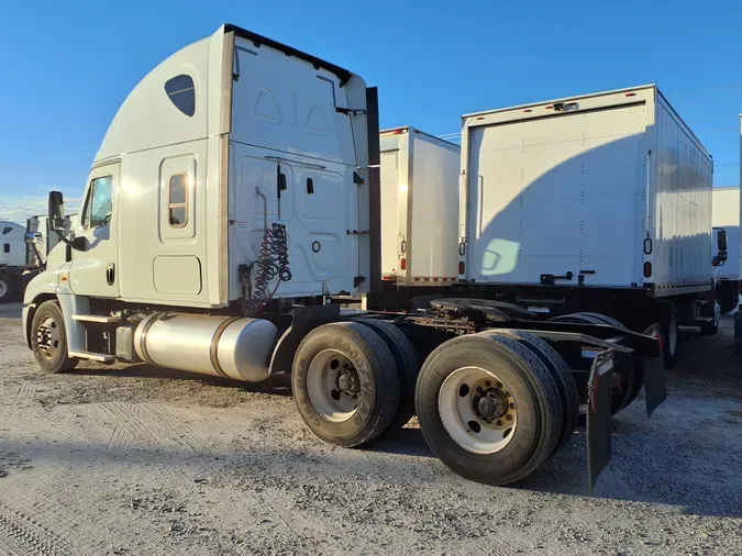 2018 FREIGHTLINER/MERCEDES CASCADIA 125