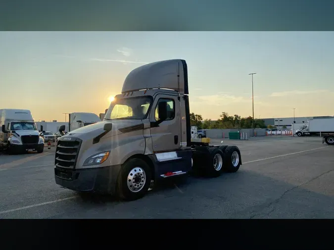 2019 Freightliner Cascadia 126dc83714360125826334e903a1010cc58