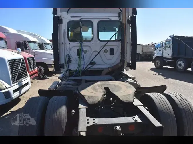 2015 FREIGHTLINER CASCADIA 113