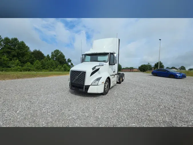 2018 Volvo VNL300