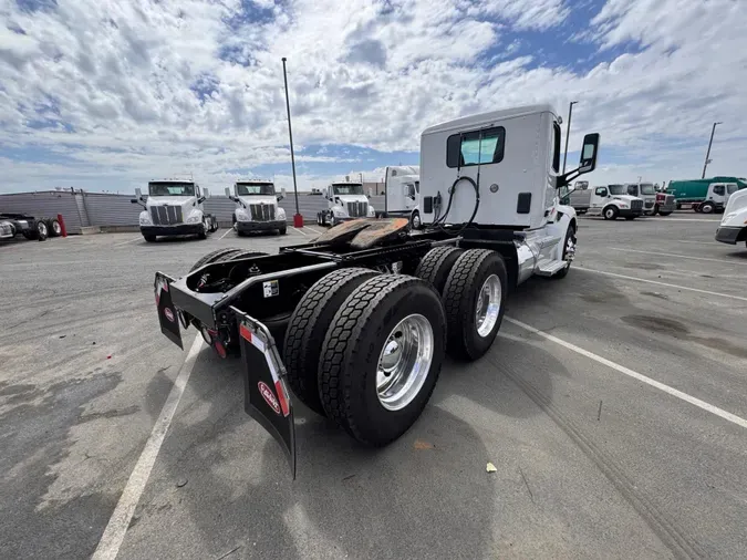 2021 Peterbilt 579
