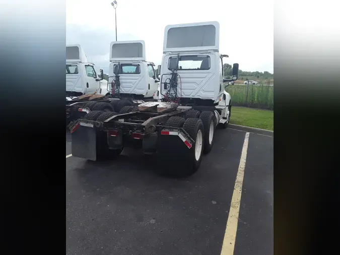 2019 NAVISTAR INTERNATIONAL LT625 DAYCAB T/A