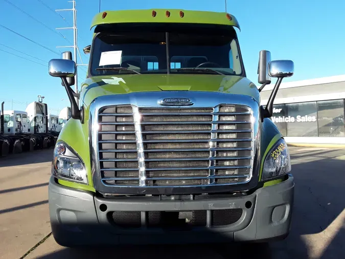 2017 FREIGHTLINER/MERCEDES CASCADIA PX11364ST