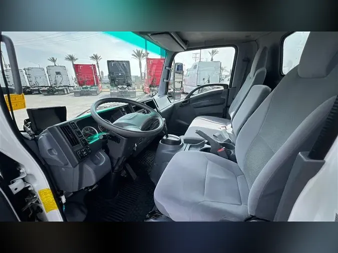 2021 ISUZU NPR-XD