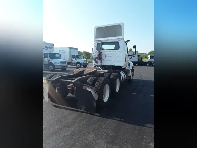 2019 NAVISTAR INTERNATIONAL LT625 DAYCAB T/A