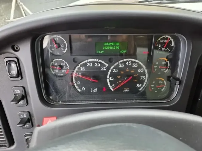 2018 Freightliner M2 106