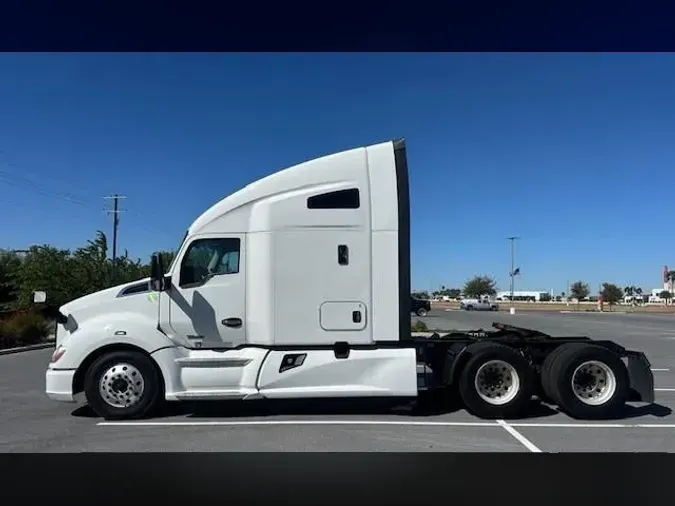 2022 Kenworth T680dc9accadba68db98ccb963c0a1697f25