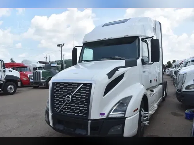 2019 VOLVO VNL64T760