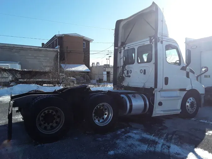 2020 FREIGHTLINER/MERCEDES NEW CASCADIA 116