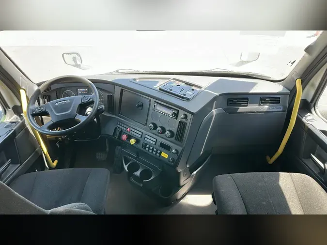 2024 Freightliner Cascadia 126