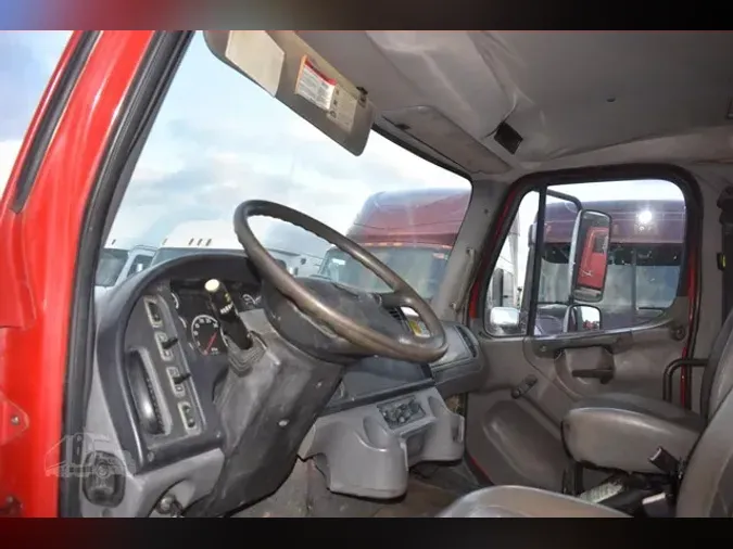 2013 FREIGHTLINER BUSINESS CLASS M2 106