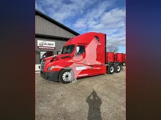 2018 FREIGHTLINER CASCADIA 126