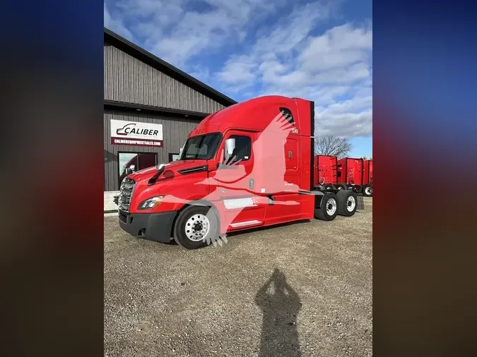 2018 FREIGHTLINER CASCADIA 126dca6c7ef3608bf8e4bf35d72c19bbfdb