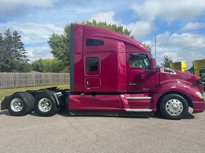 2022 Kenworth T680