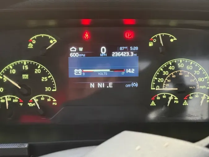 2019 VOLVO VNL64TRACTORdcaa942621c03a3efb40dcbc9afe5fcc