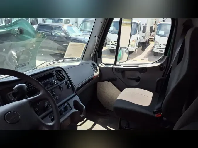 2021 FREIGHTLINER/MERCEDES M2 106