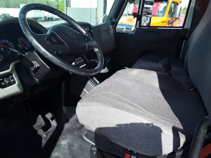 2019 NAVISTAR INTERNATIONAL 4300