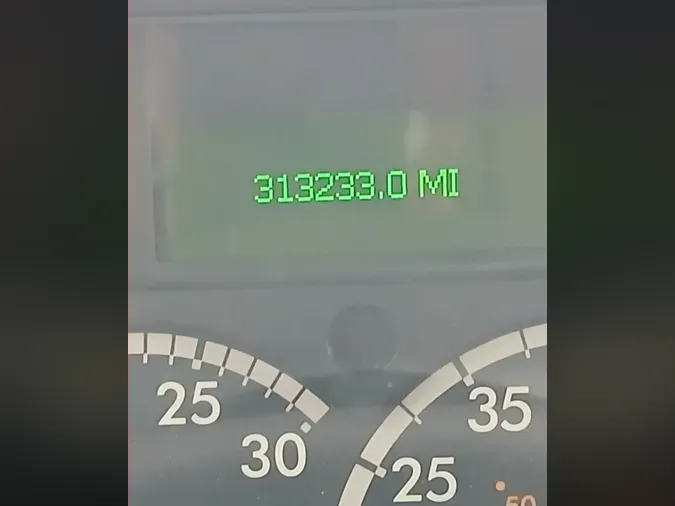 2020 FREIGHTLINER/MERCEDES M2 106