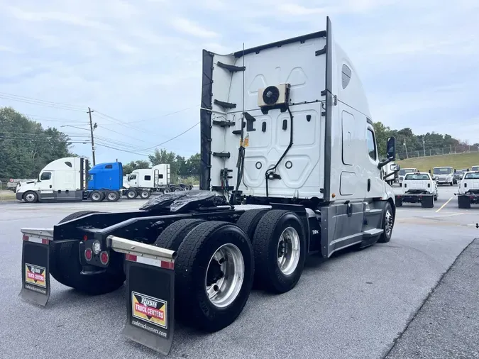 2020 Freightliner Cascadia