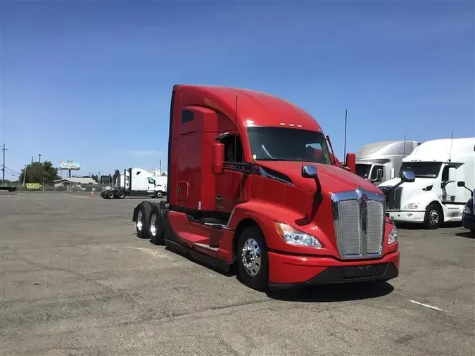 2023 KENWORTH T680