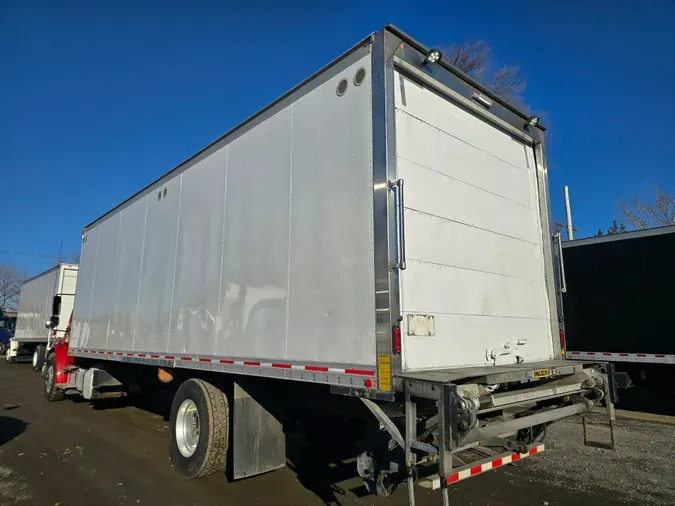 2019 FREIGHTLINER/MERCEDES M2 106