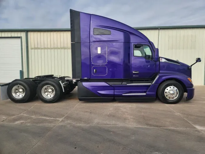 2026 Kenworth T680dcb1539a5ea46f19b5e7e5fd12b8d9da