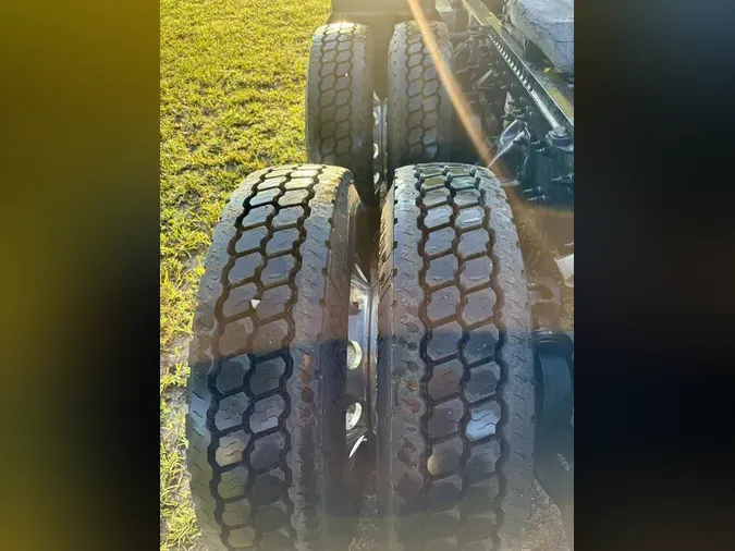 2021 Peterbilt 579