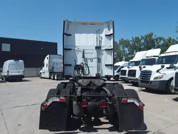 2020 NAVISTAR INTERNATIONAL LT625 SLPR CAB