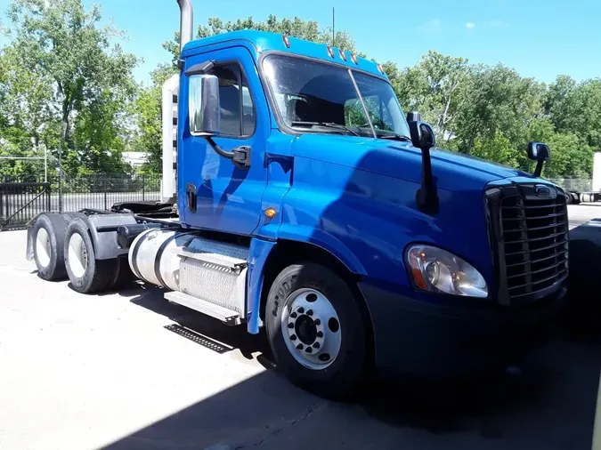 2020 FREIGHTLINER/MERCEDES CASCADIA 125dcc0932631b914cd51e2463f55cdbff1