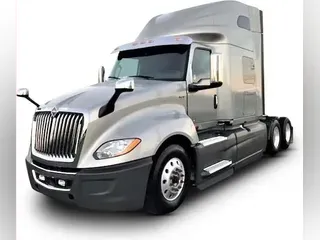 2018 International LT625