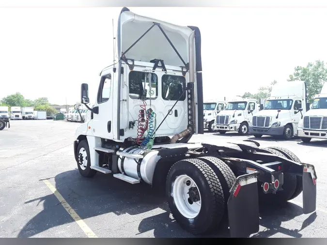 2018 FREIGHTLINER/MERCEDES CASCADIA 125