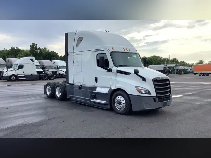 2022 Freightliner Cascadia 126dcc4e2d9eac0c1836542021e635e4f67