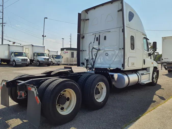 2019 FREIGHTLINER/MERCEDES CASCADIA 125