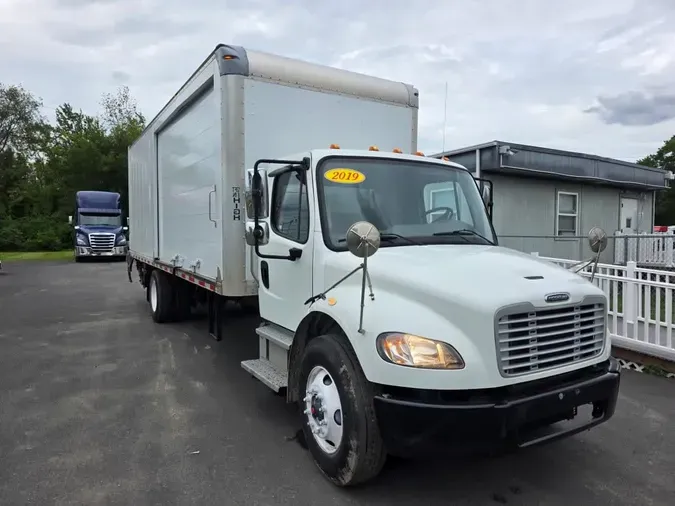 2019 FREIGHTLINER/MERCEDES M2 106