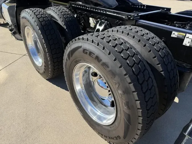 2021 Peterbilt 579dcd2e910a38a194ec97b7c6813f9f2b1