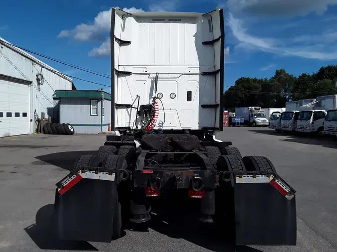 2019 NAVISTAR INTERNATIONAL LT625 SLPR CAB