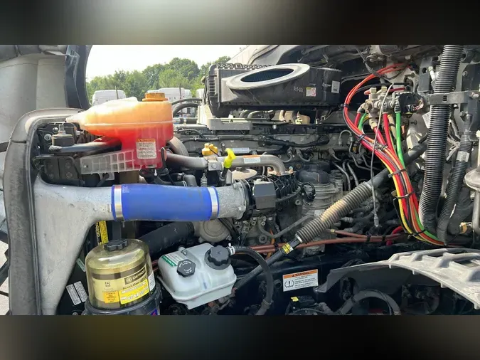 2021 Freightliner Cascadia 126dcdc3b3f444ad63dbfb8b16a7cdc9fad