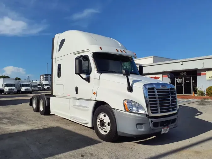 2019 FREIGHTLINER/MERCEDES CASCADIA 125dcdf948991882c637ea07577d4113146
