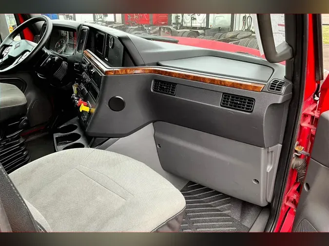 2021 INT LT625 6x4