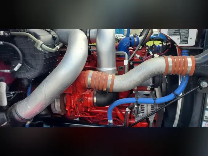 2025 Peterbilt 589dce18d8396d092895bd81a92e7de990f
