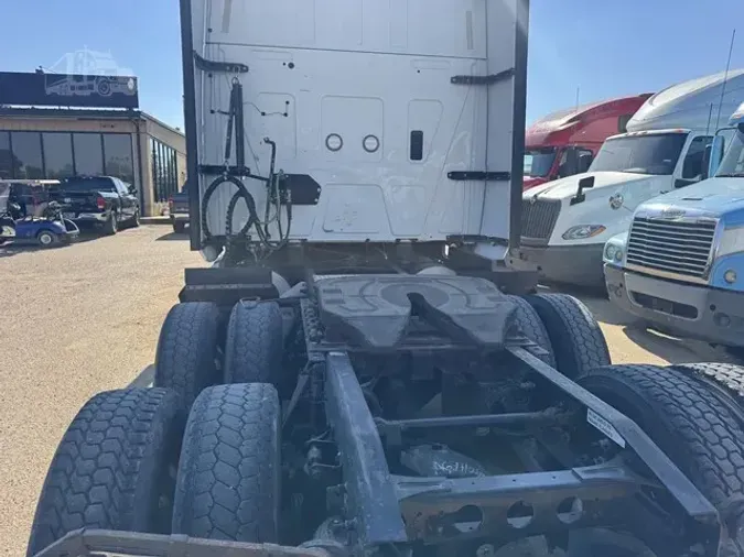 2019 INTERNATIONAL LT