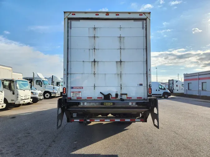 2018 FREIGHTLINER/MERCEDES M2 106