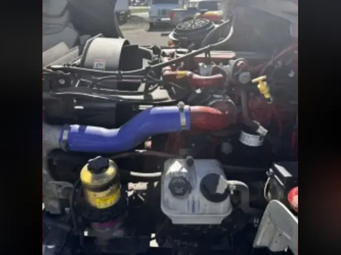 2019 FREIGHTLINER M2 106