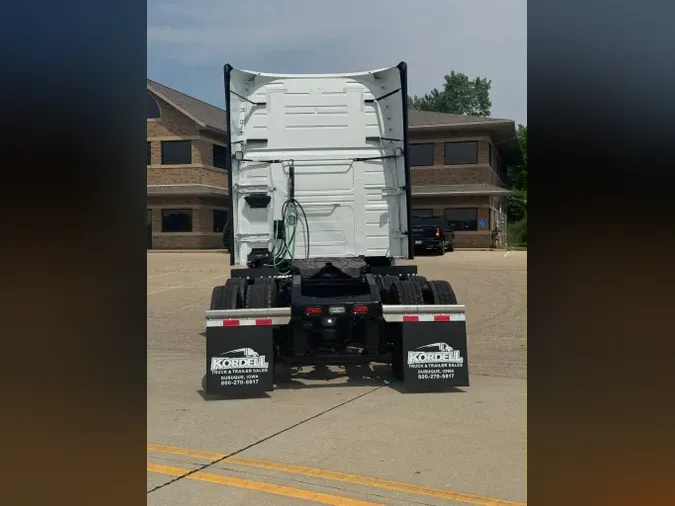 2023 VOLVO VNL64T760dce96022c2cbb5a5facc61a95f777318